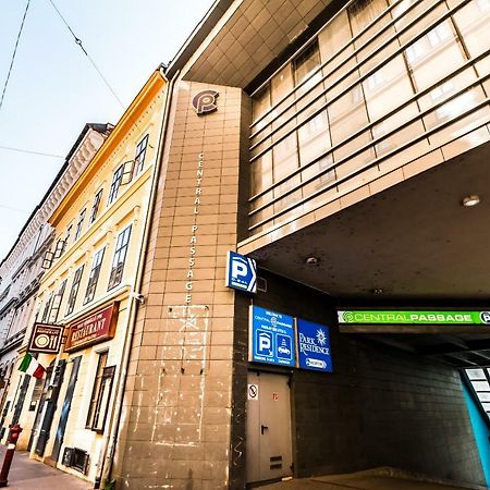 Bpr Emerald City Apartment ブダペスト エクステリア 写真
