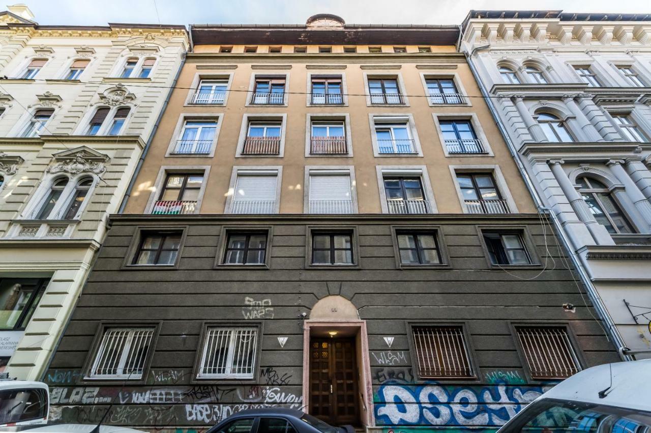 Bpr Emerald City Apartment ブダペスト エクステリア 写真